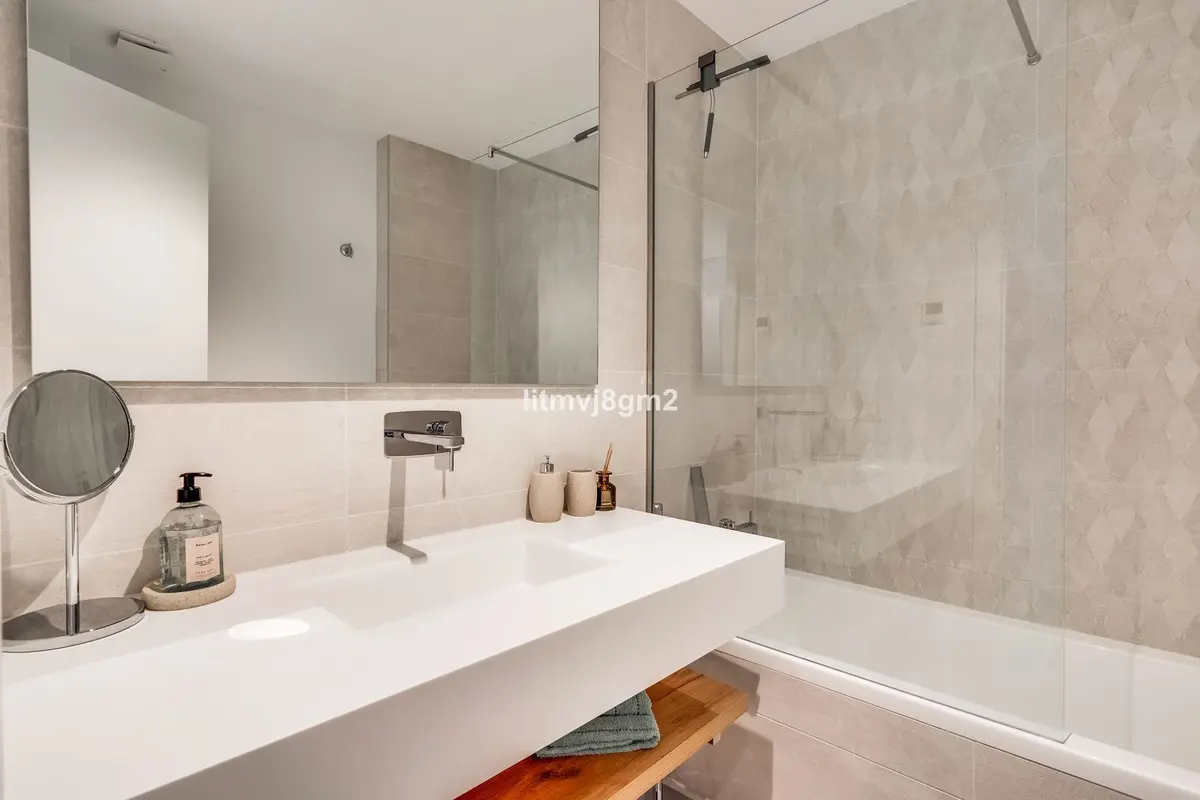 Middle Floor Apartment in Cabopino