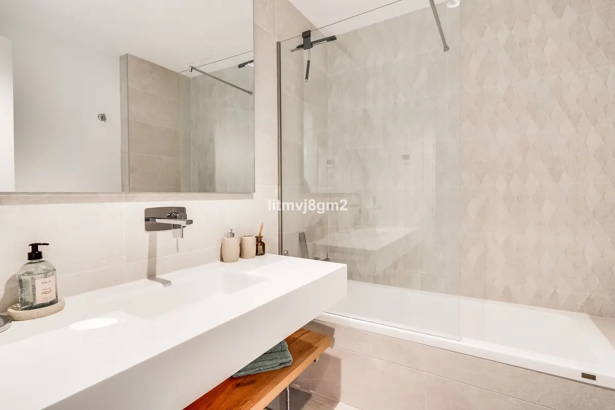Middle Floor Apartment in Cabopino