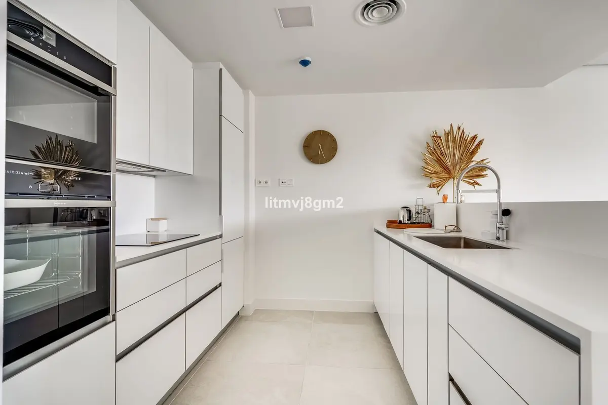 Middle Floor Apartment in Cabopino