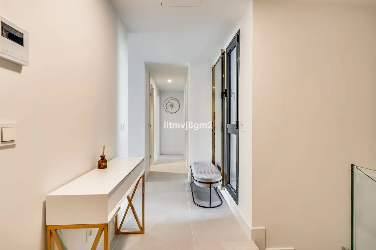 Middle Floor Apartment in Cabopino