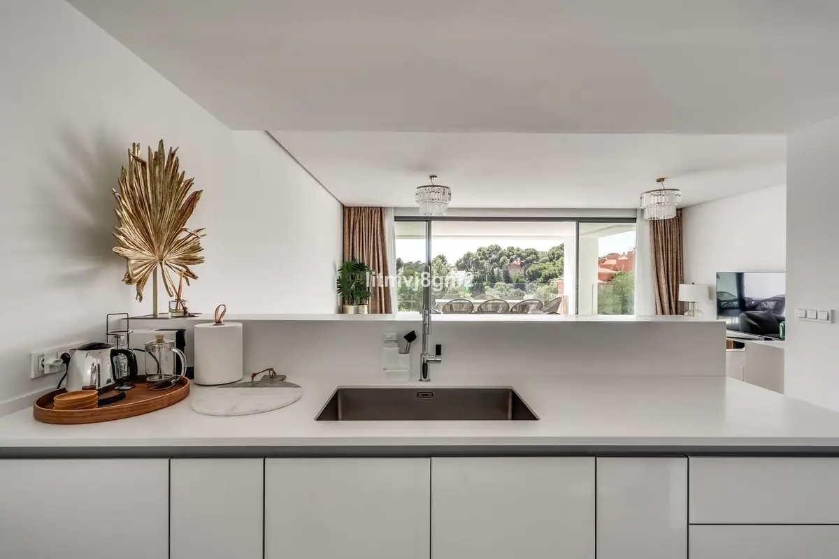 Middle Floor Apartment in Cabopino