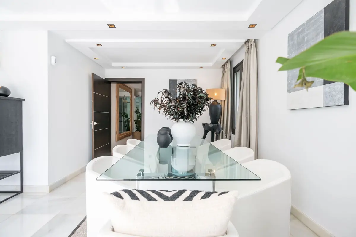 Detached Villa in Nueva Andalucía