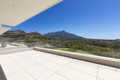 South-East Facing Sea View Apartment in Real de La Quinta