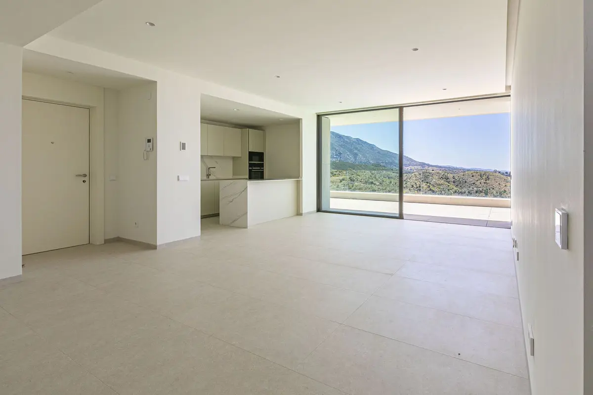 Middle Floor Apartment in Benahavís