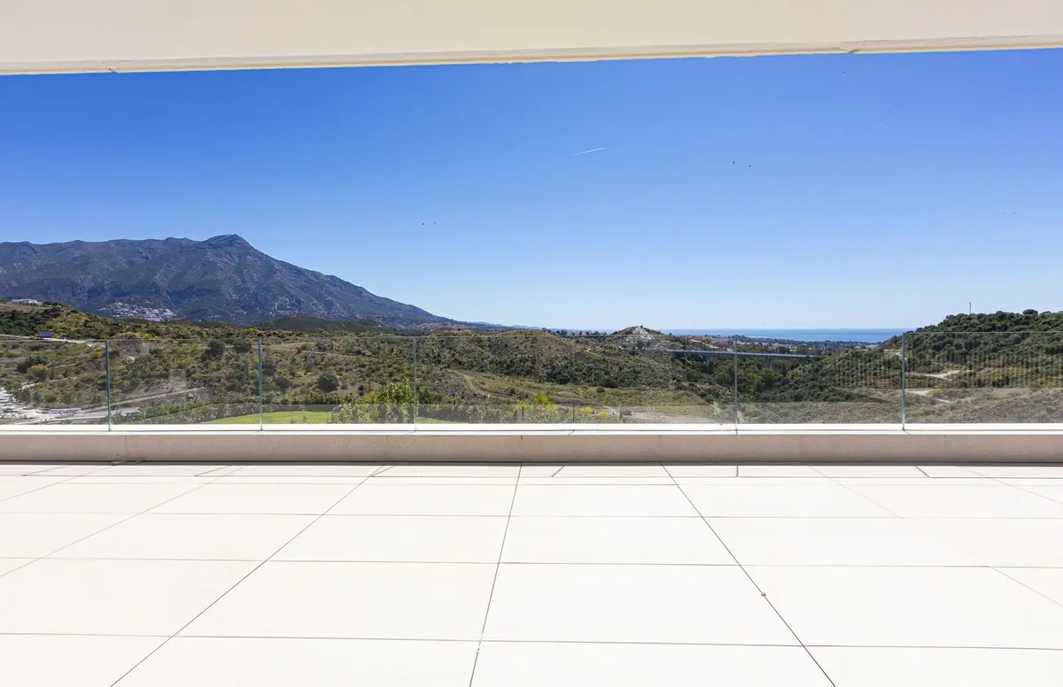 Middle Floor Apartment in Benahavís