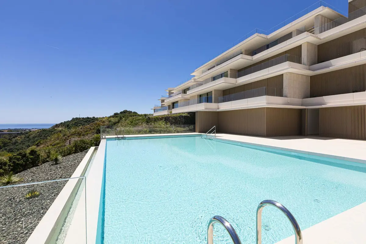 Middle Floor Apartment in Benahavís