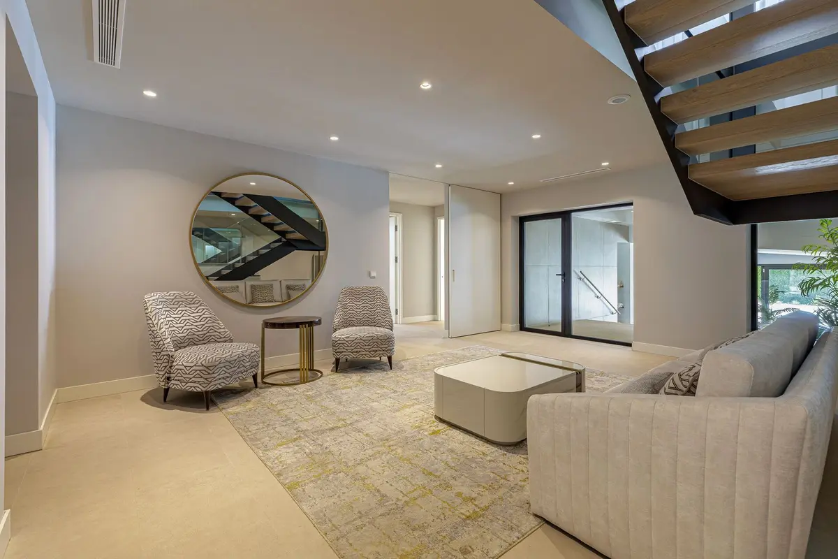 Detached Villa in El Paraiso