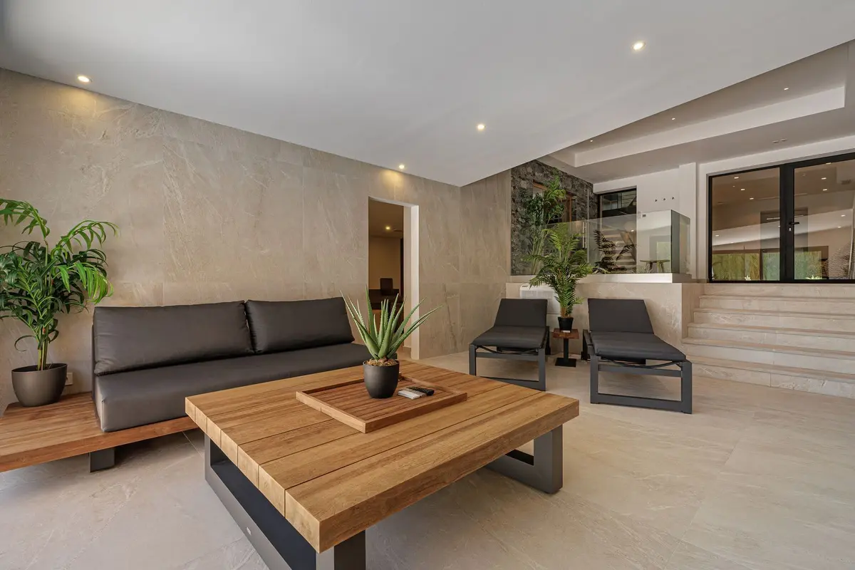 Detached Villa in El Paraiso
