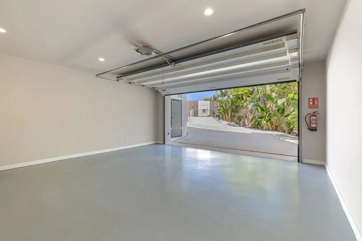 Detached Villa in El Paraiso
