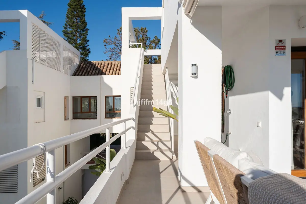 Penthouse Duplex in Nueva Andalucía