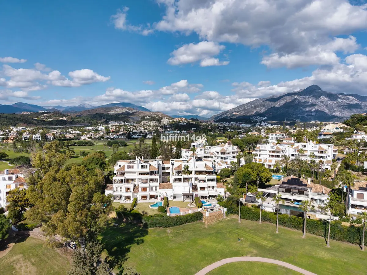 Penthouse Duplex in Nueva Andalucía