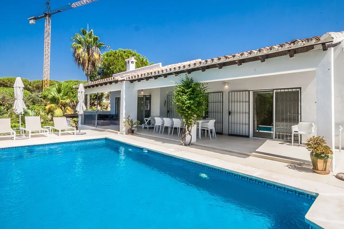Detached Villa in Elviria