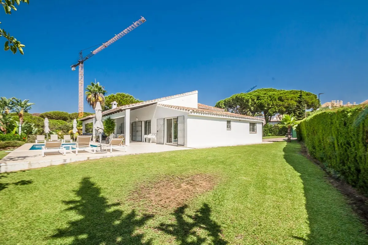 Detached Villa in Elviria