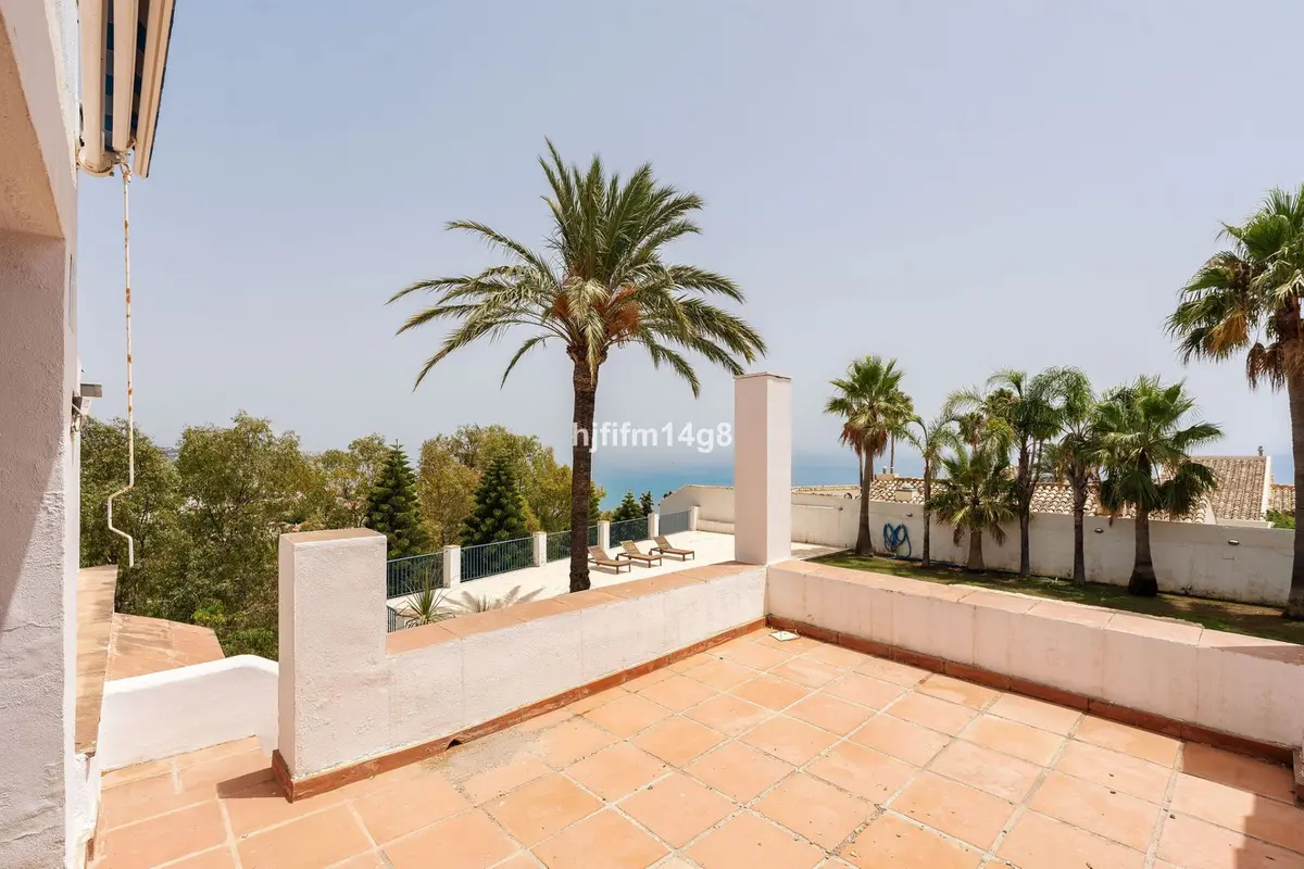 Detached Villa in Estepona