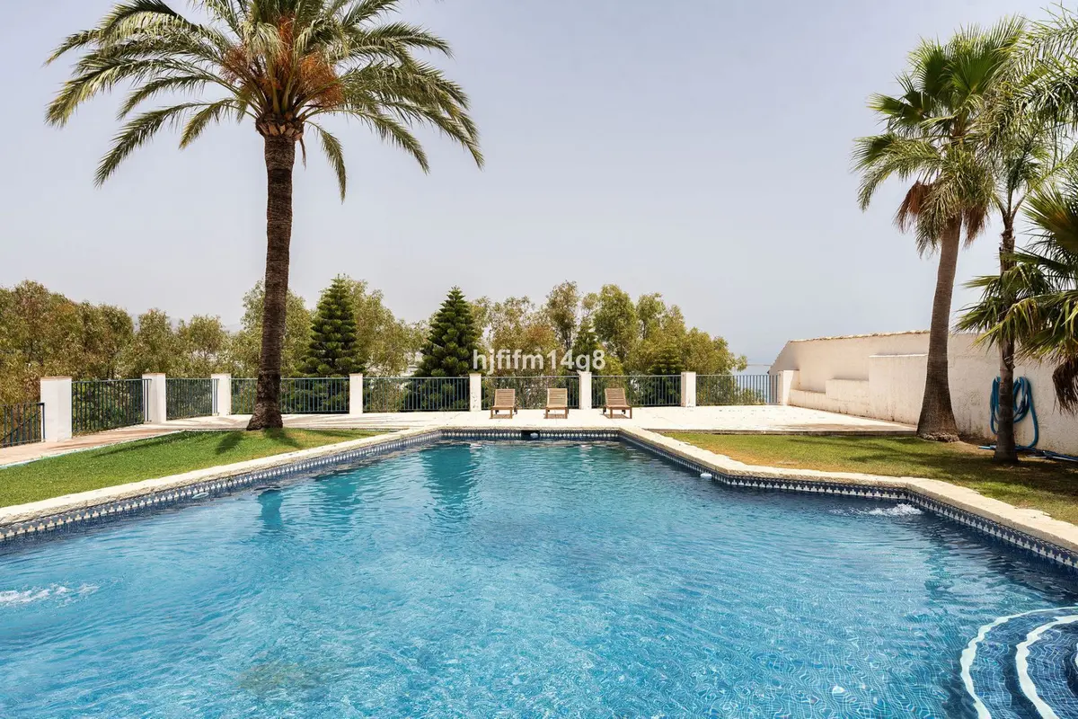 Detached Villa in Estepona