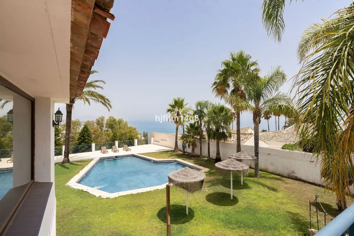Detached Villa in Estepona