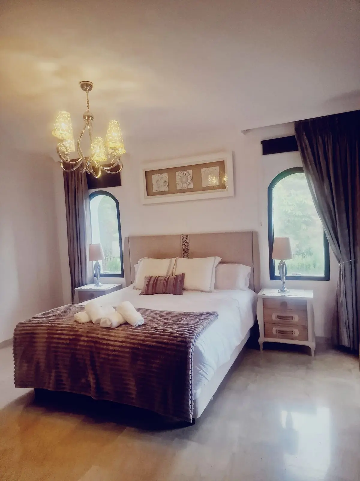 Detached Villa in El Paraiso