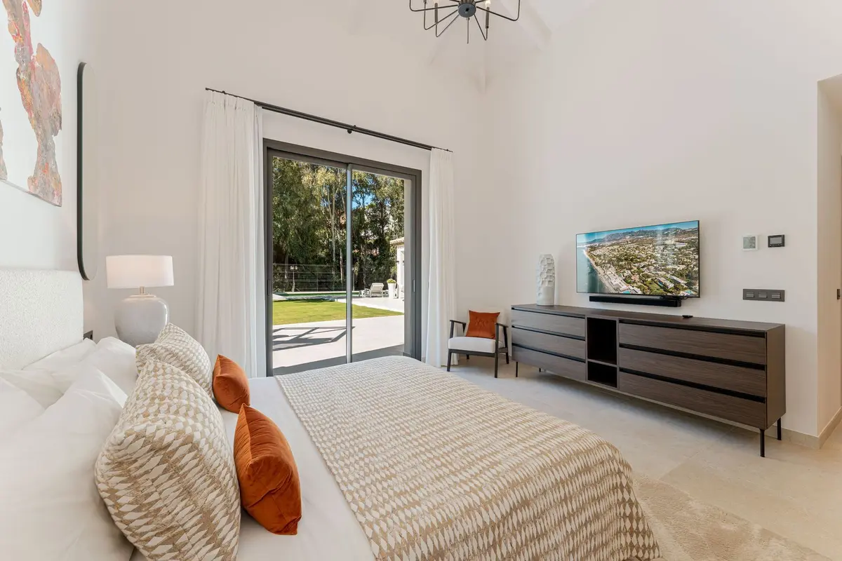 Detached Villa in Nueva Andalucía