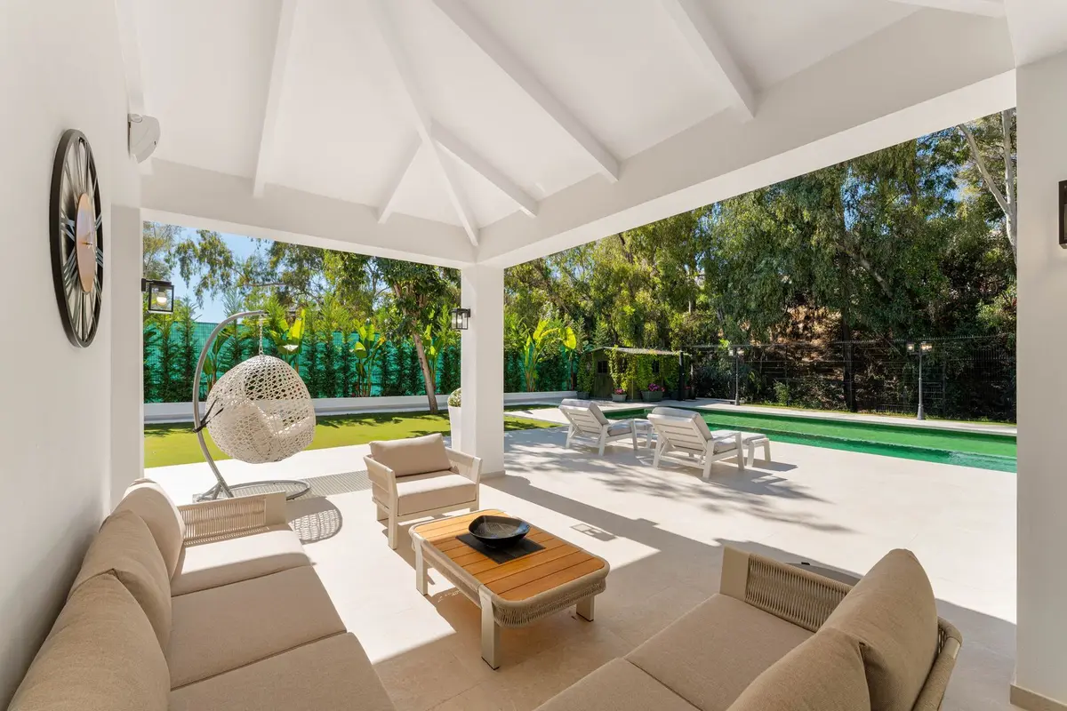 Detached Villa in Nueva Andalucía