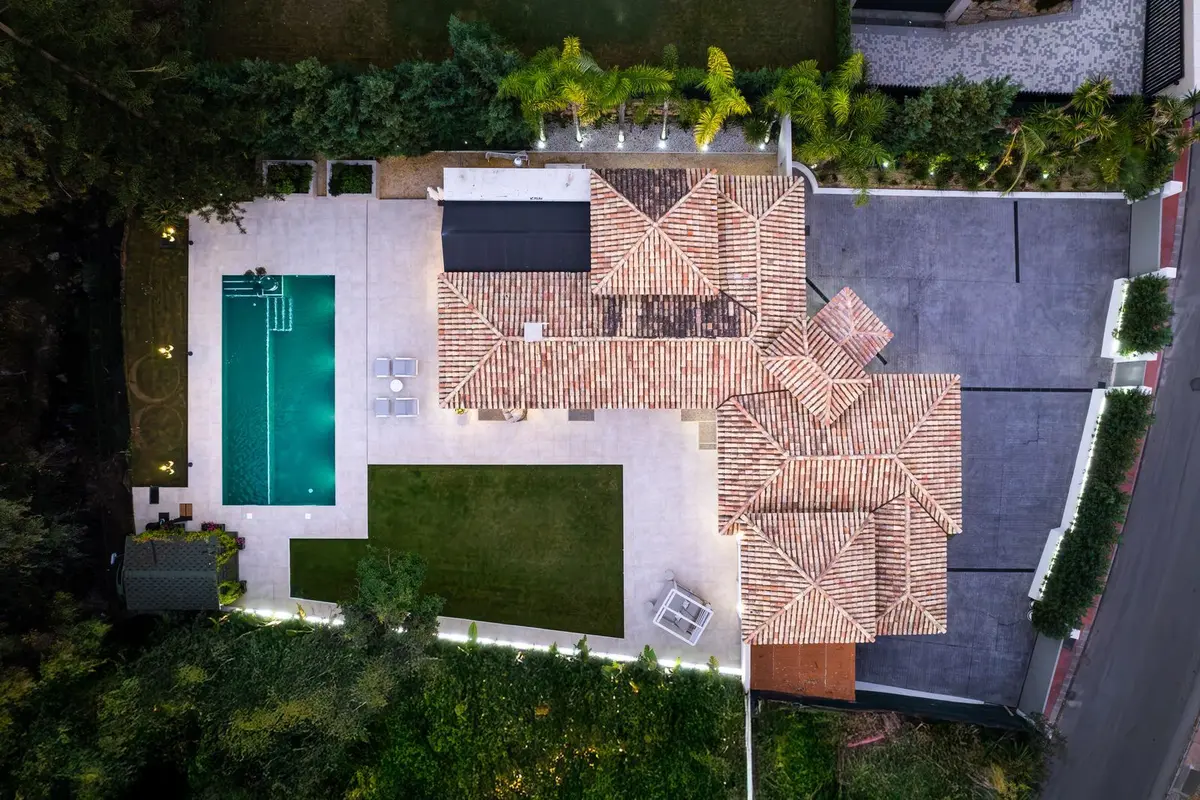 Detached Villa in Nueva Andalucía