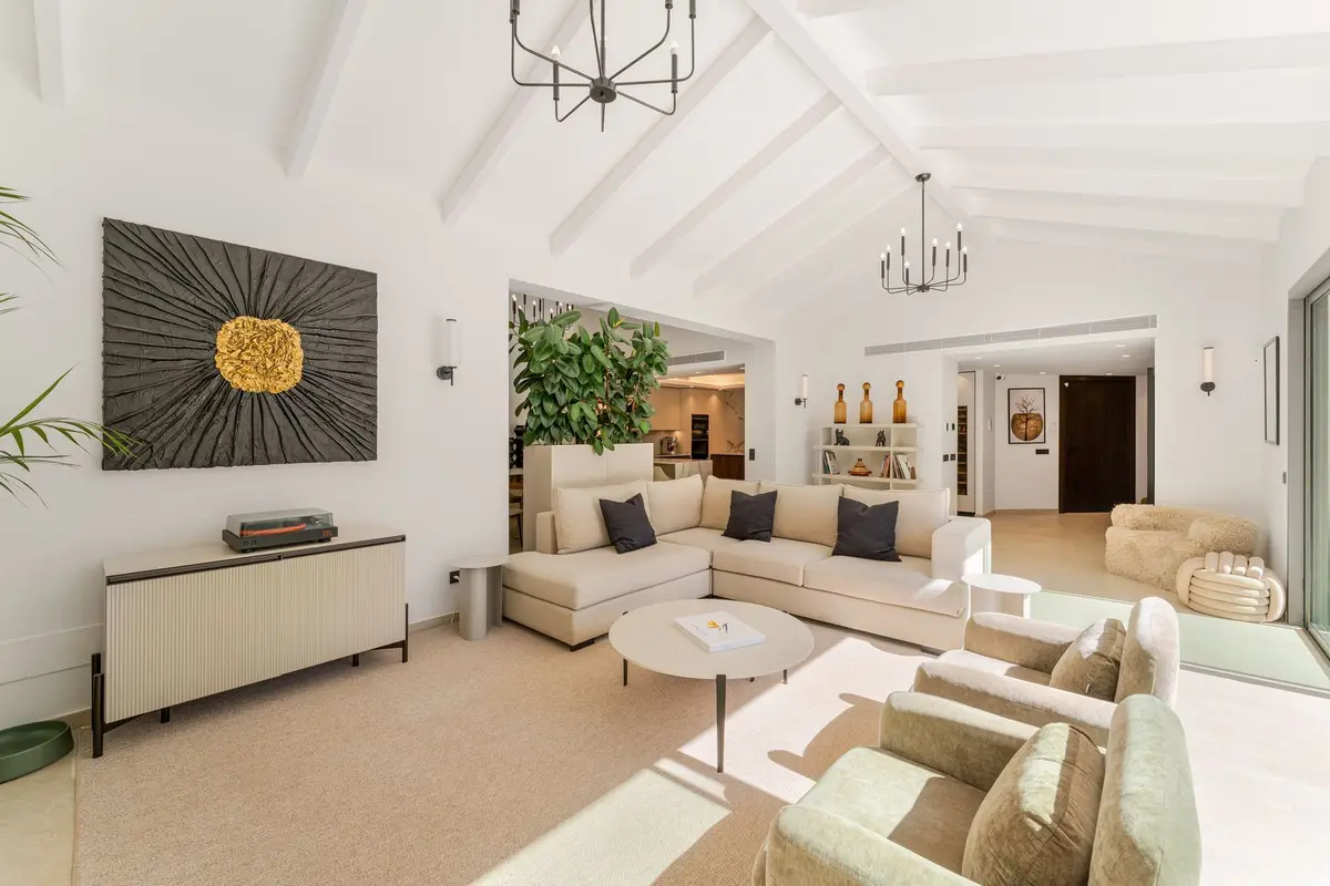 Detached Villa in Nueva Andalucía
