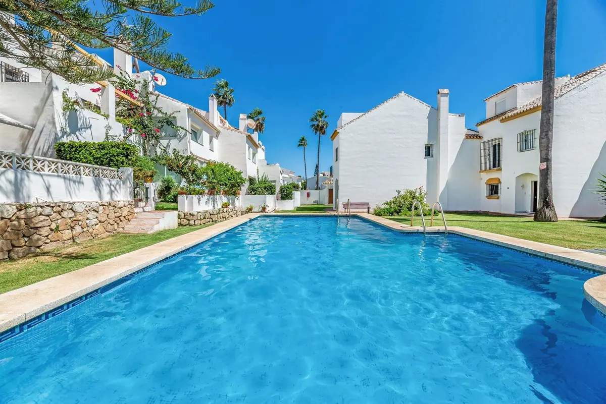 Townhouse in Las Chapas