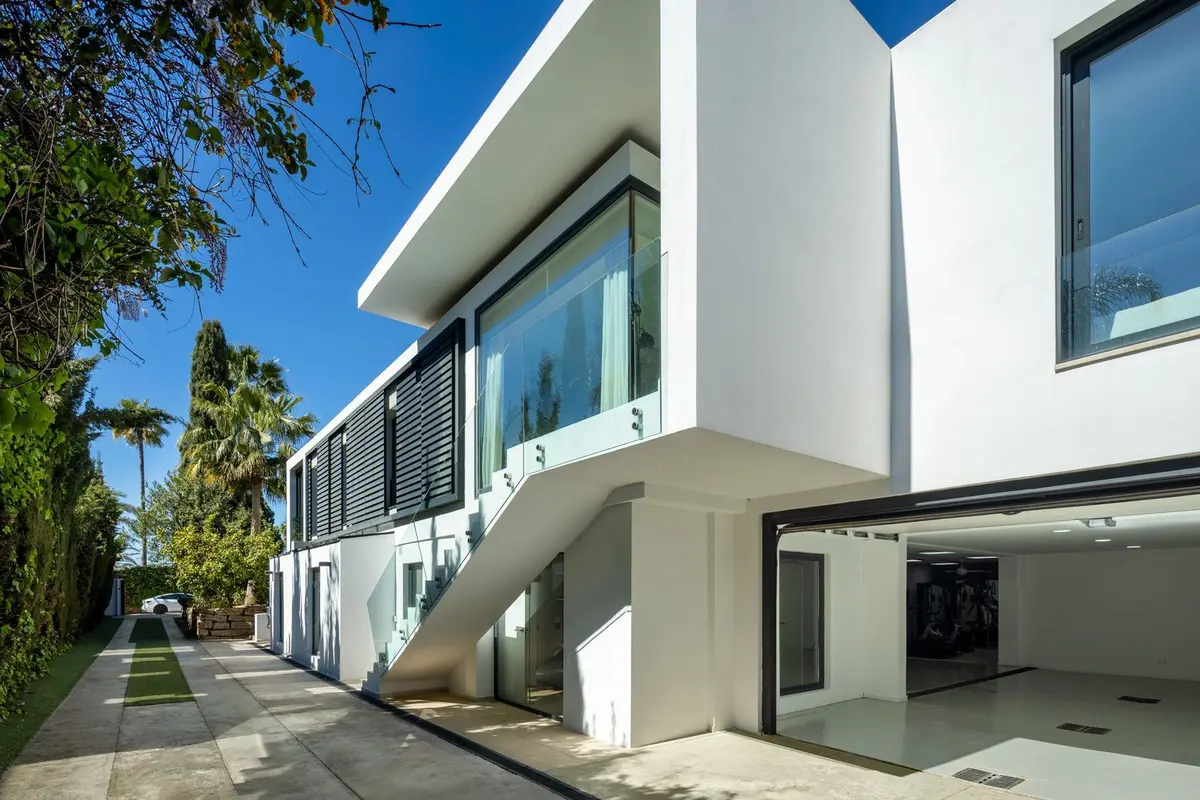 Detached Villa in Nueva Andalucía