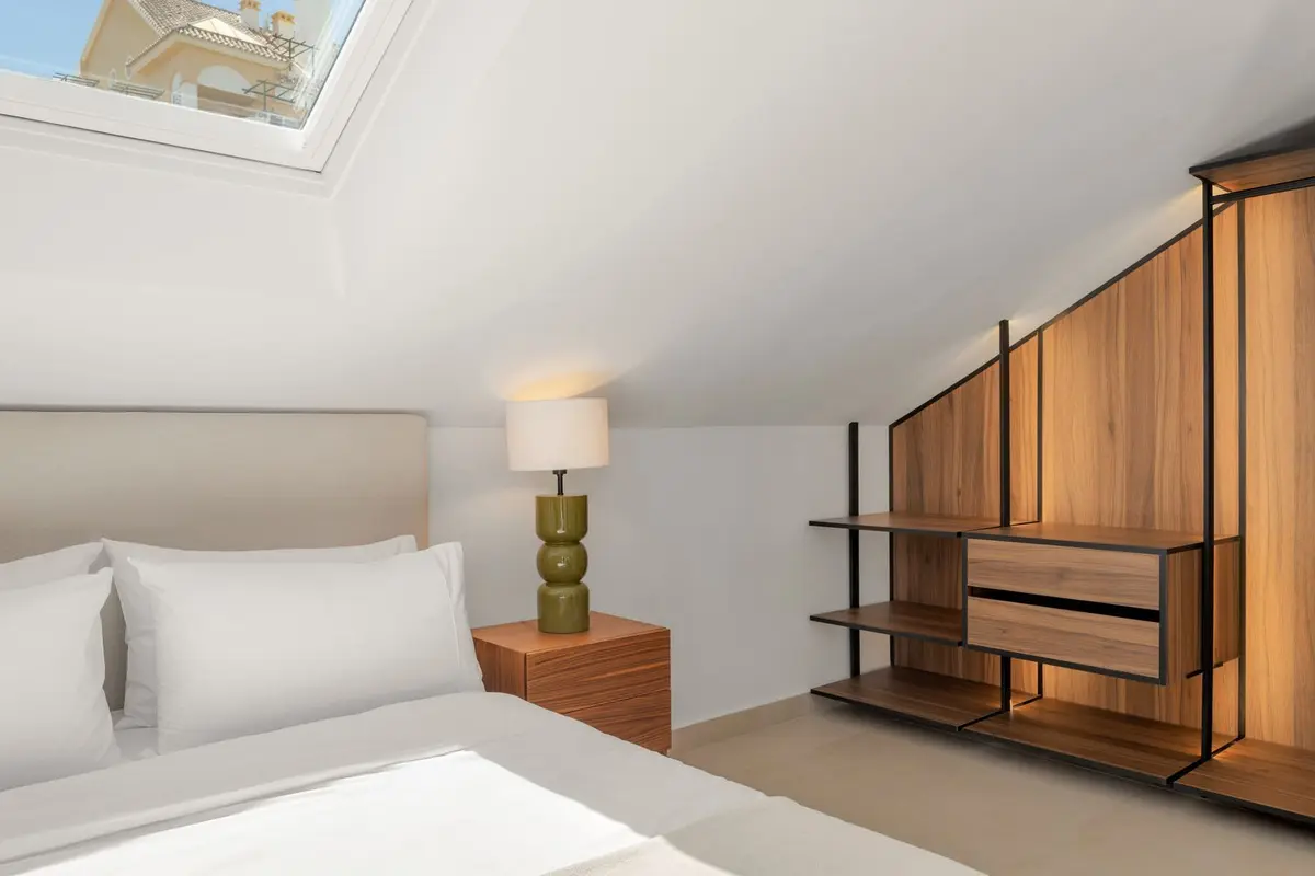 Top Floor Apartment in Nueva Andalucía