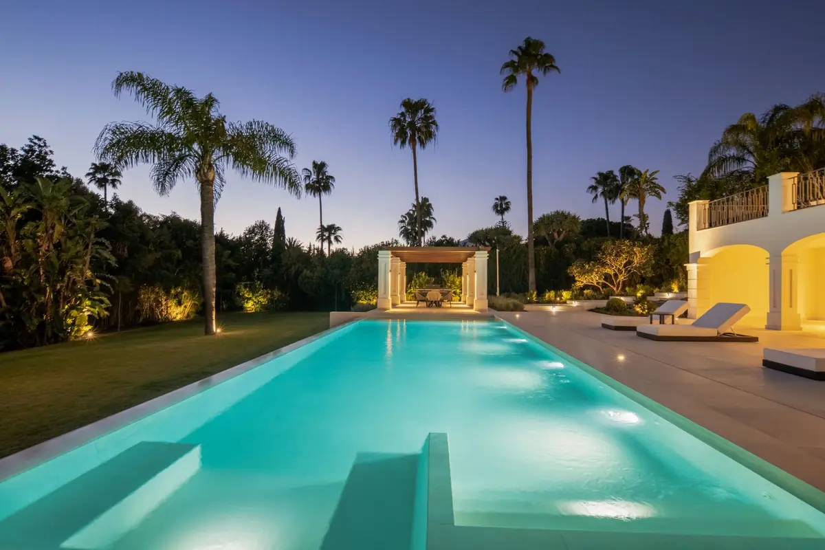 Detached Villa in Nueva Andalucía