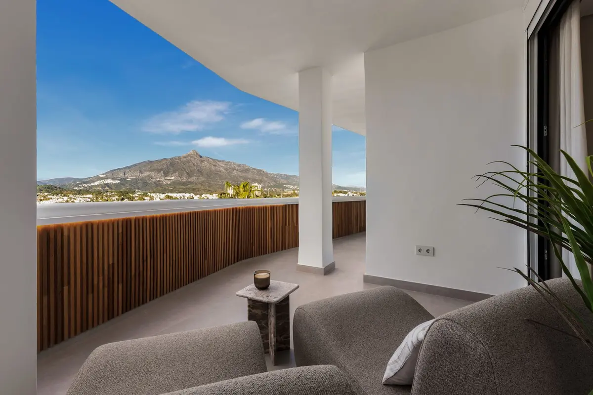 Middle Floor Apartment in Nueva Andalucía