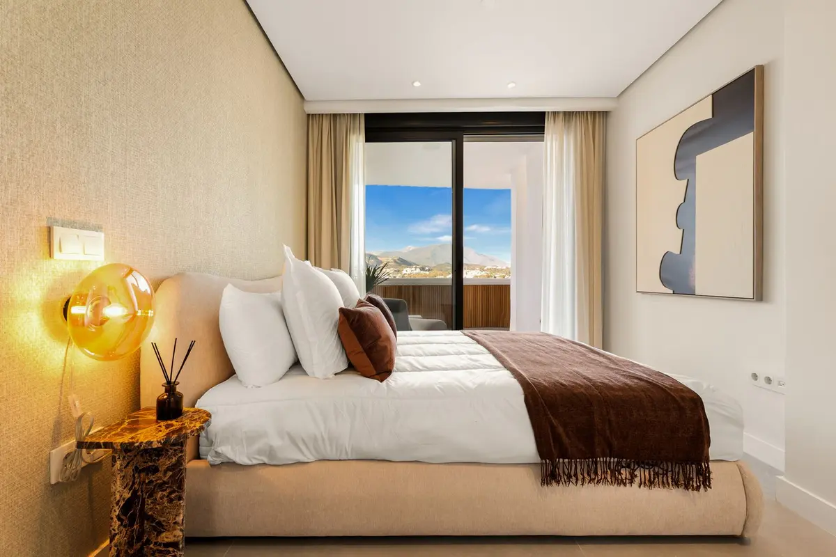 Middle Floor Apartment in Nueva Andalucía