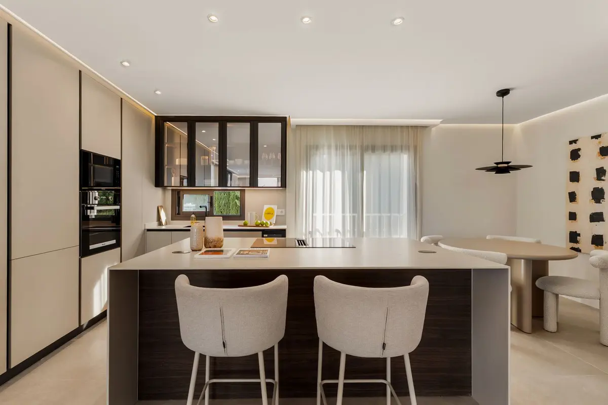 Middle Floor Apartment in Nueva Andalucía