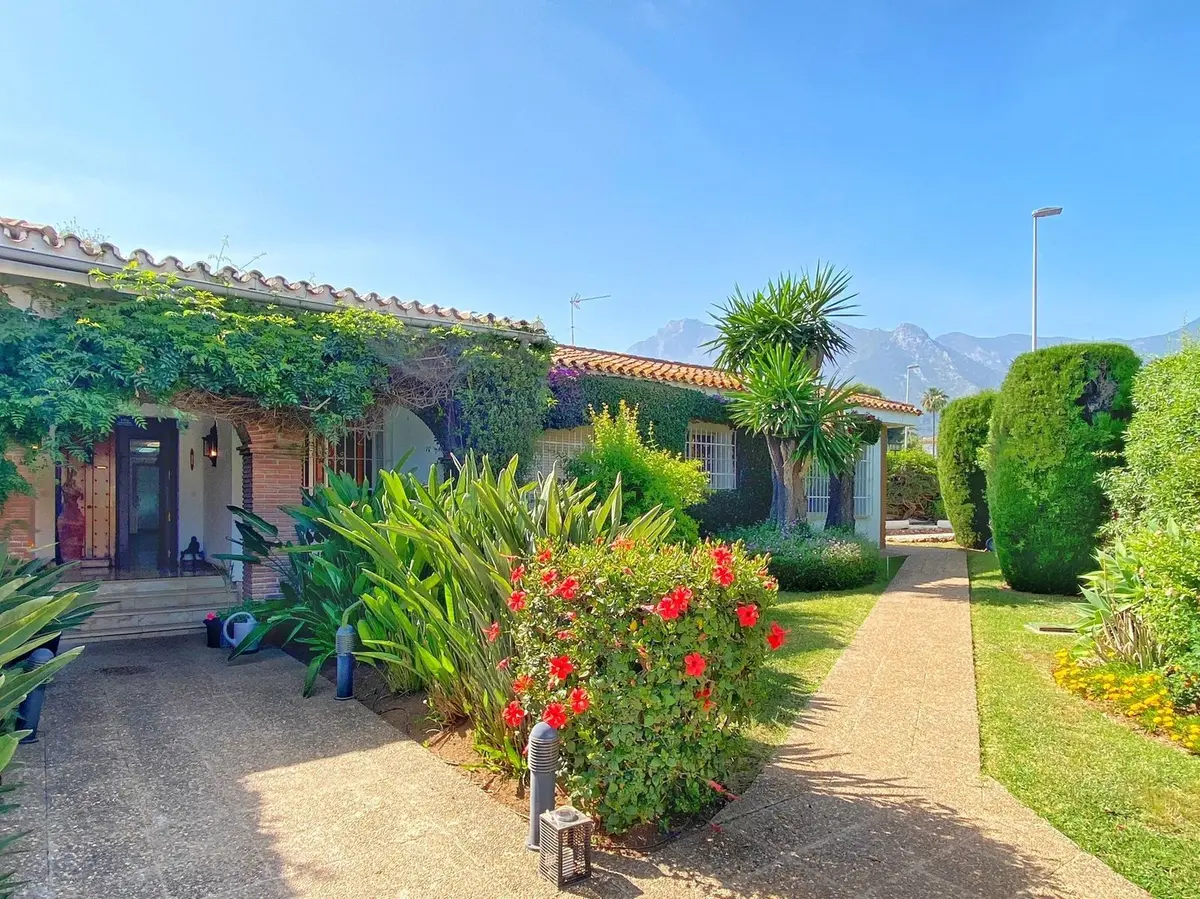 Detached Villa in Marbella