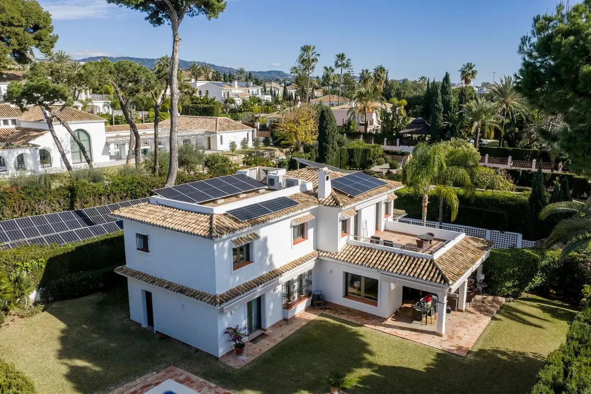 Detached Villa in Los Monteros