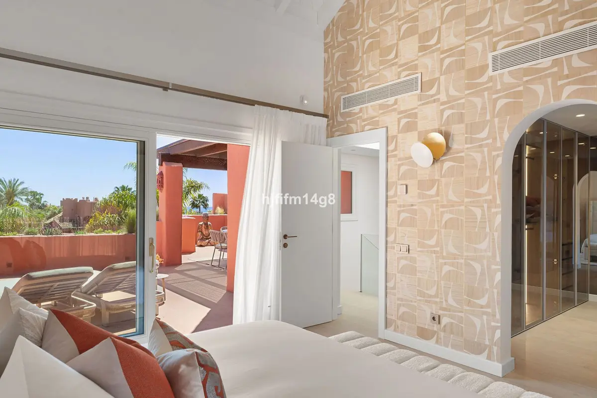 Penthouse Duplex in Estepona