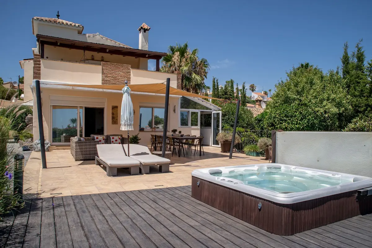 Detached Villa in El Padron