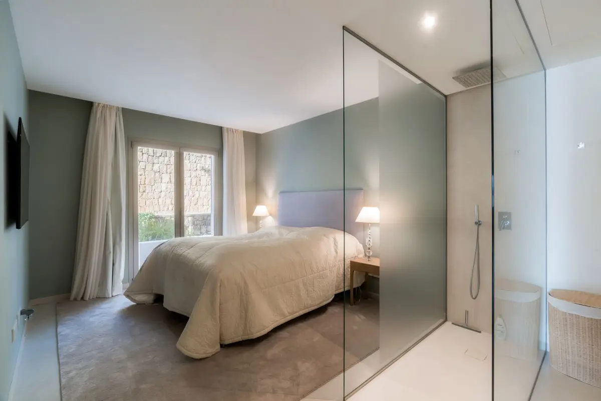 Middle Floor Apartment in Nueva Andalucía