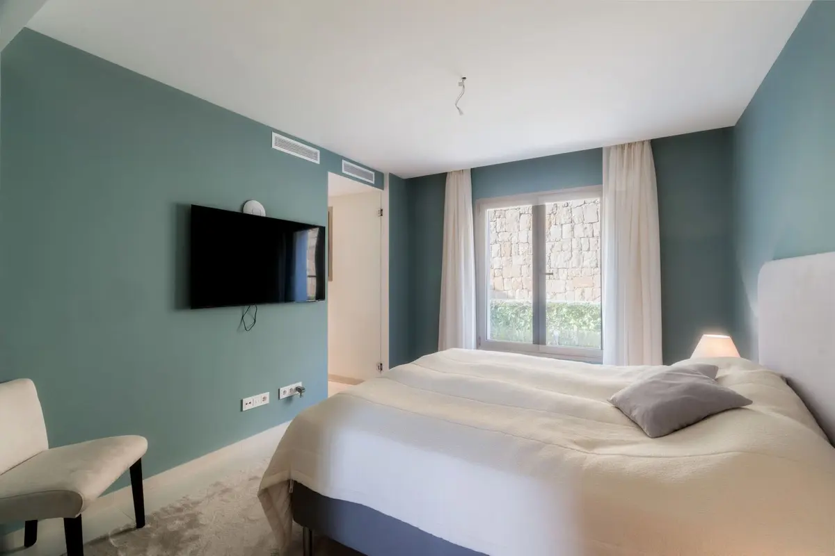 Middle Floor Apartment in Nueva Andalucía
