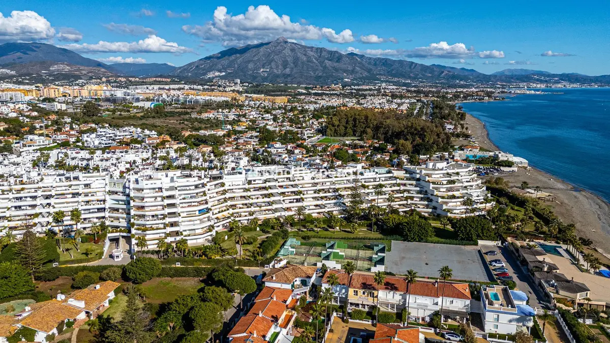 Middle Floor Apartment in Guadalmina Baja
