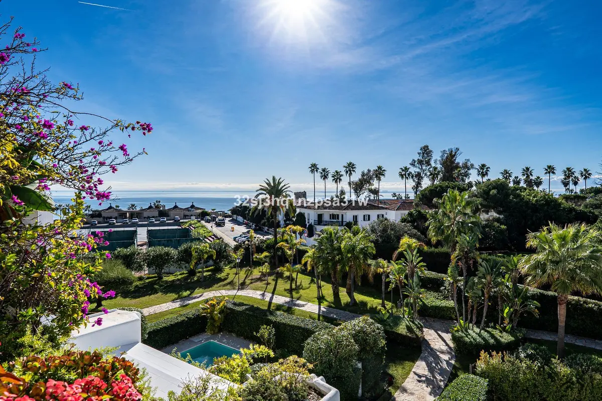 Middle Floor Apartment in Guadalmina Baja