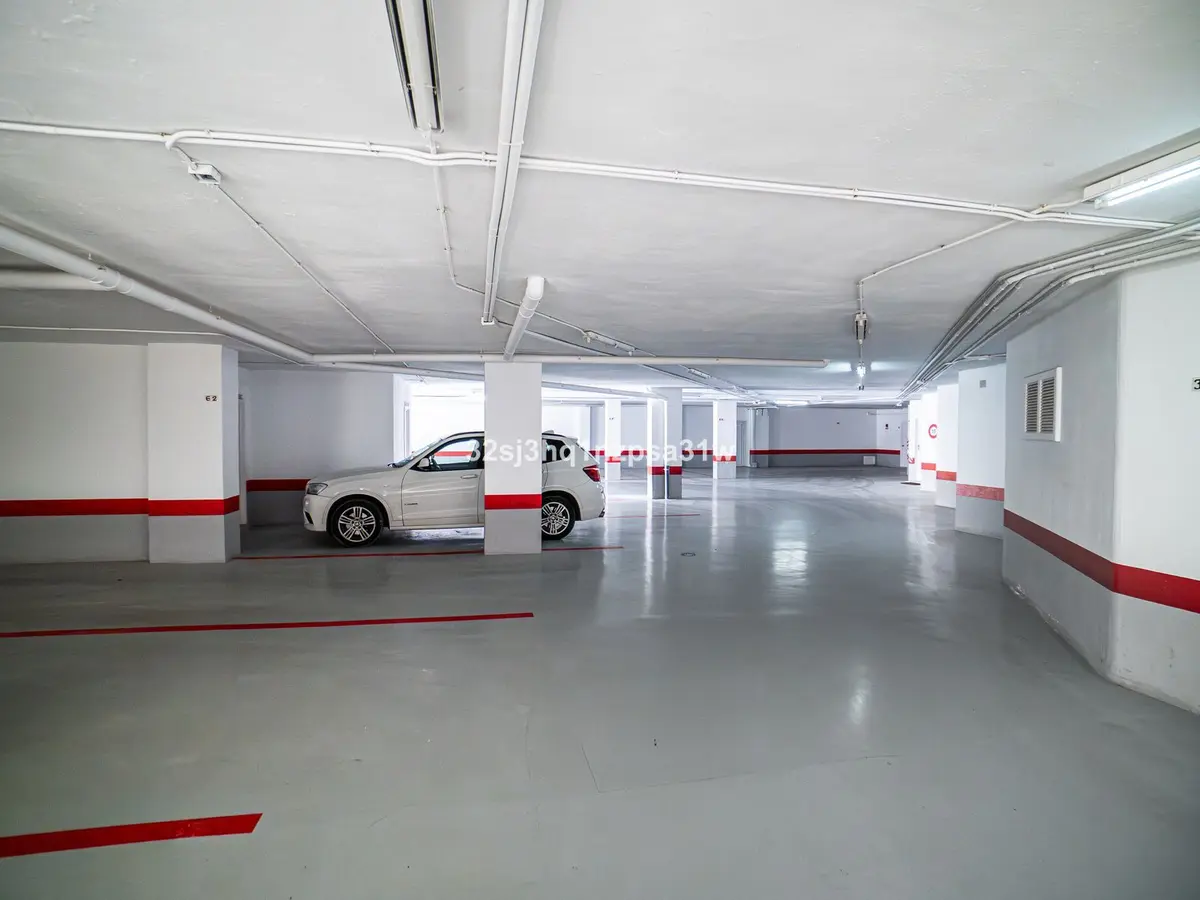 Middle Floor Apartment in Guadalmina Baja
