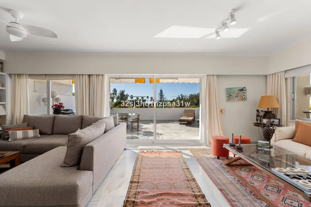 Middle Floor Apartment in Guadalmina Baja