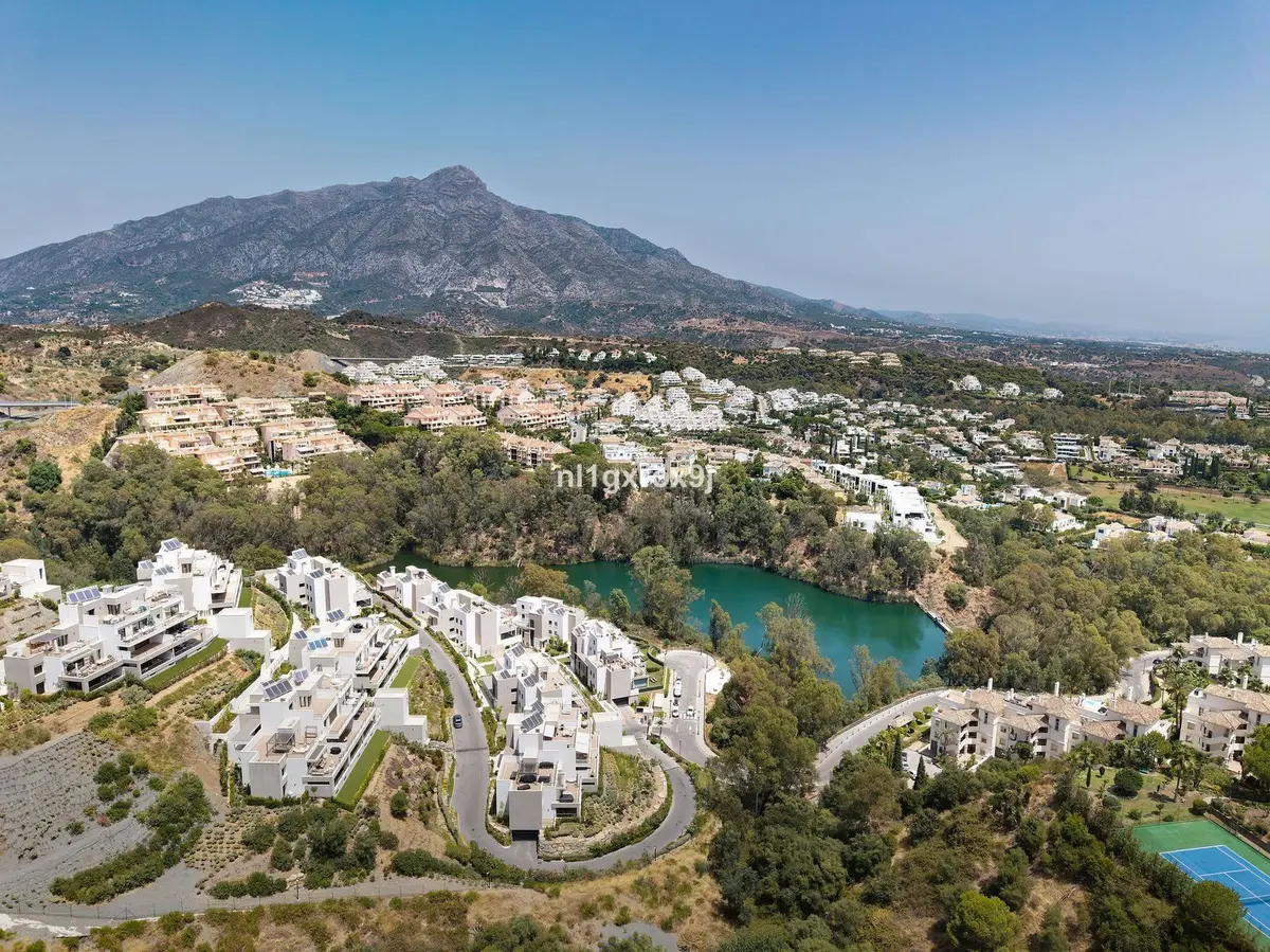 Penthouse in Nueva Andalucía