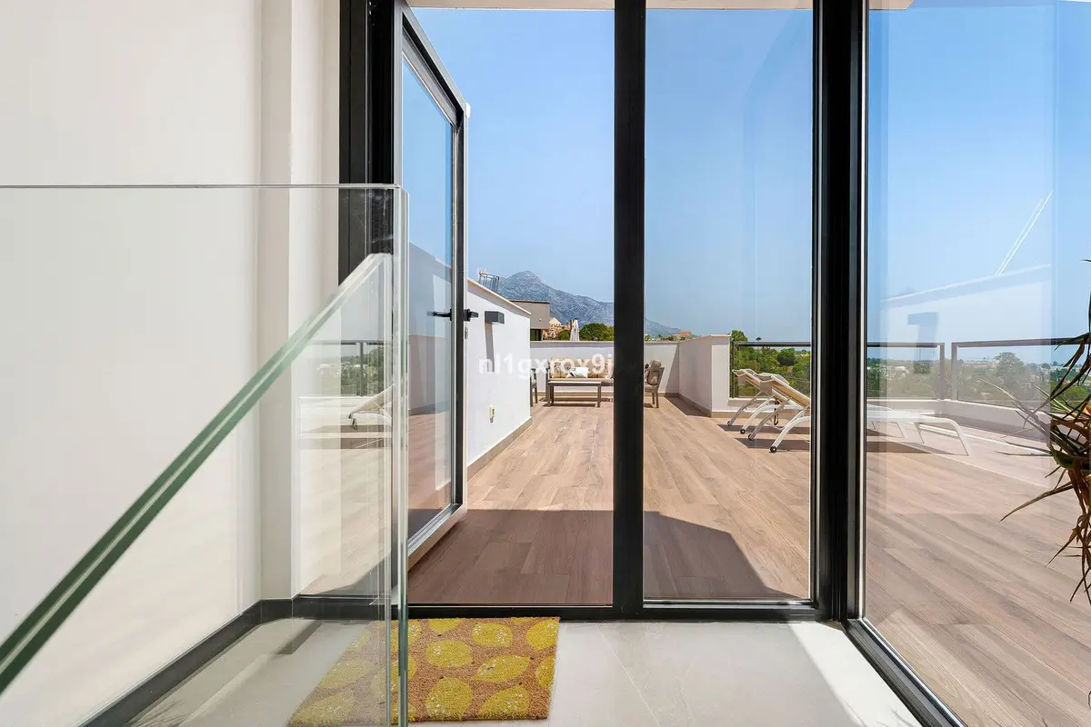 Penthouse in Nueva Andalucía