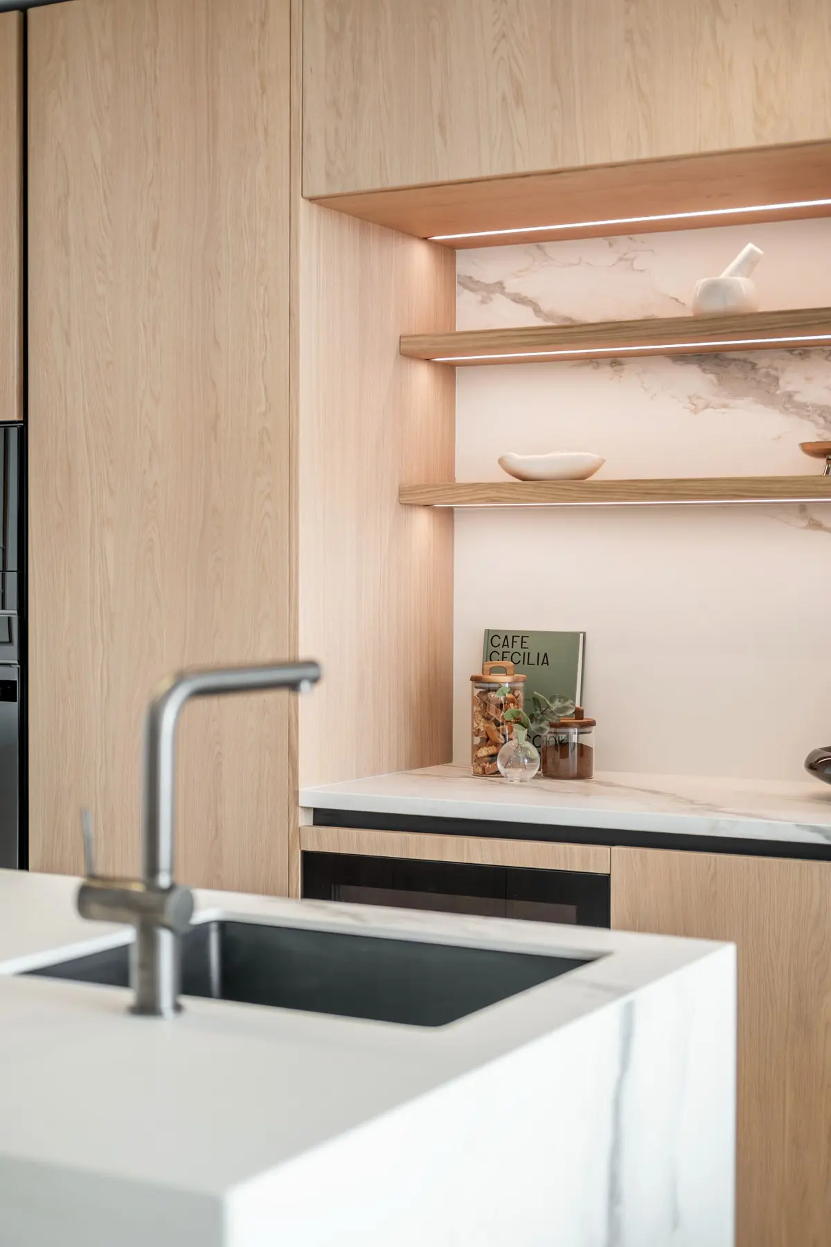 Middle Floor Apartment in Nueva Andalucía
