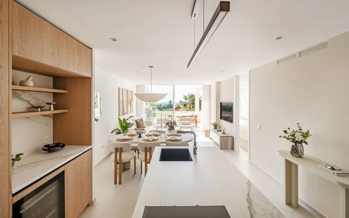 Middle Floor Apartment in Nueva Andalucía