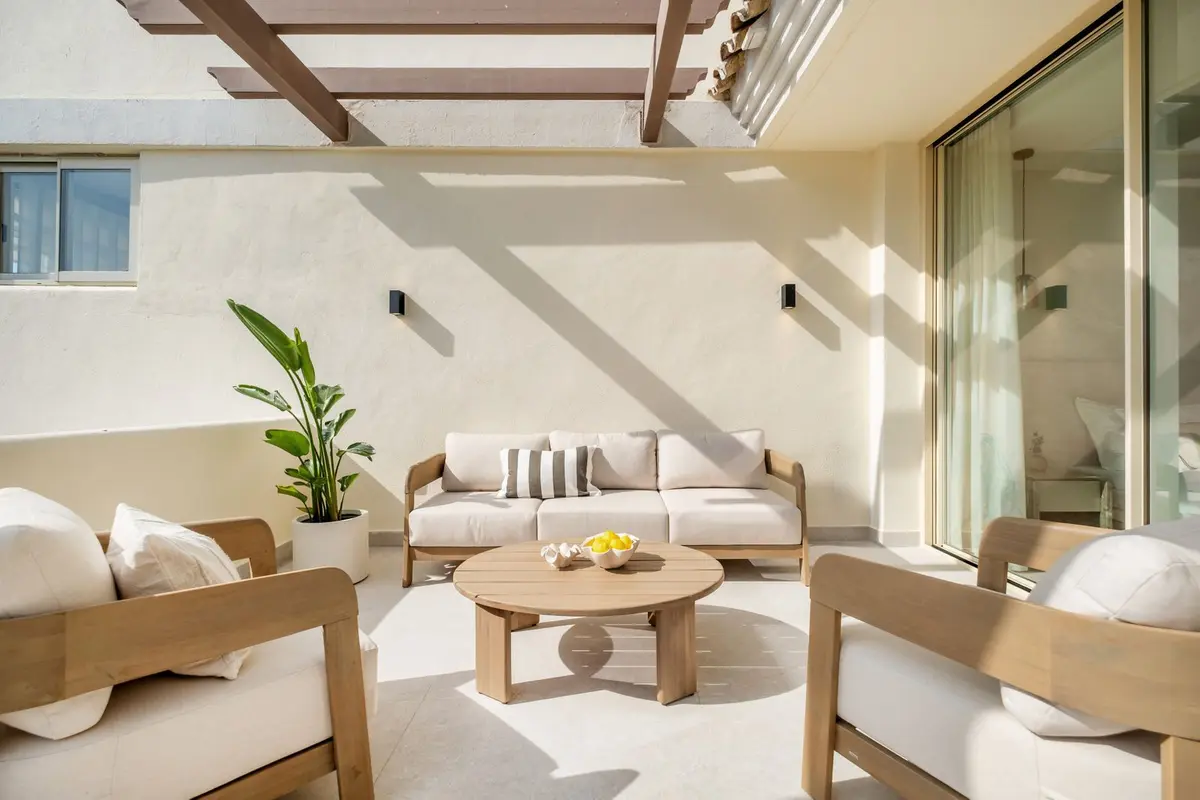 Middle Floor Apartment in Nueva Andalucía