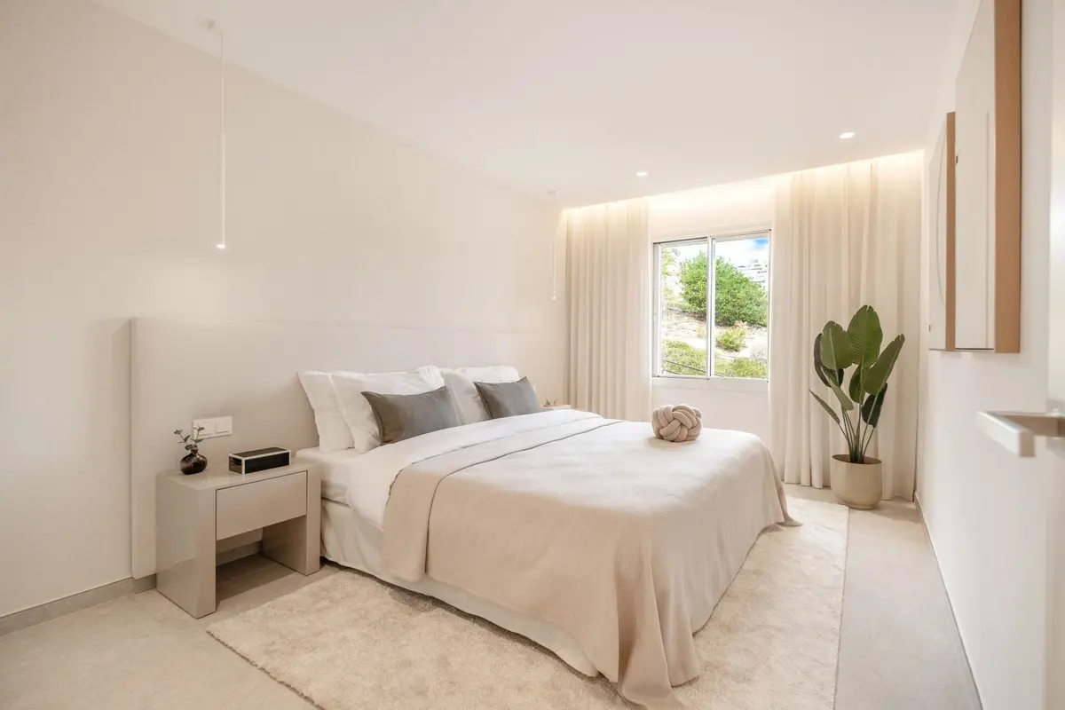 Middle Floor Apartment in Nueva Andalucía