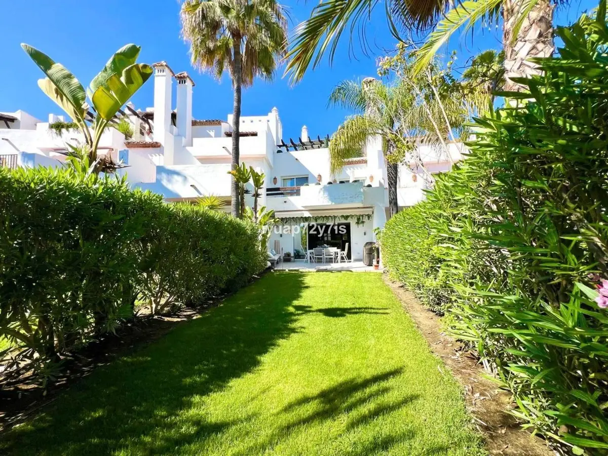 Townhouse in Estepona