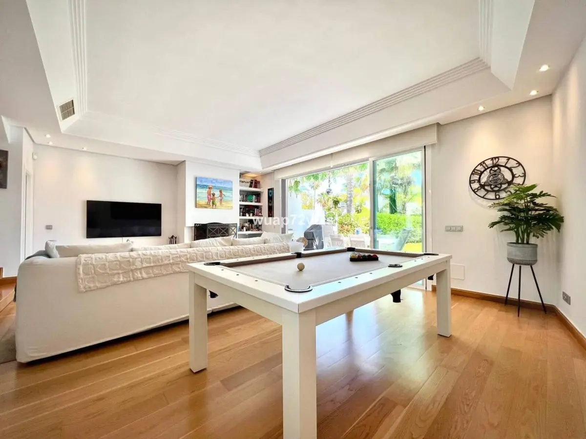 Townhouse in Estepona